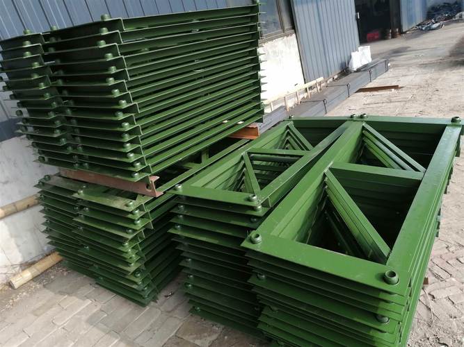 321贝雷片钢栈桥 贝雷片厂家定做与桥梁贝雷架钢材全解析